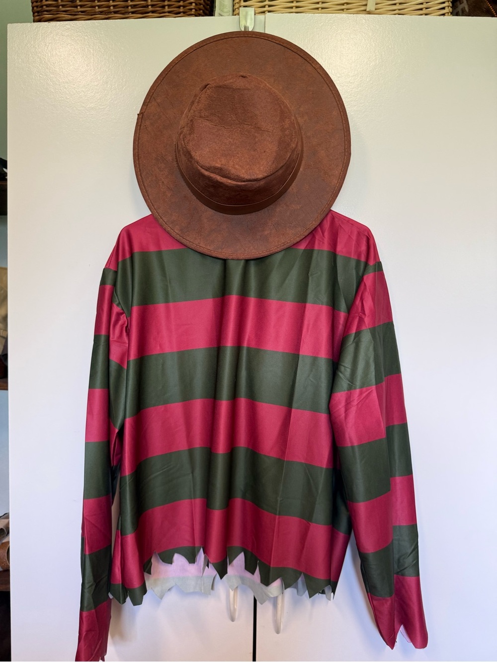 New Freddy Kruger nightmare on elm street costume - Halloween, haunted hayride